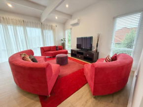 Sanrio Dream Villa Family Retreat with Views